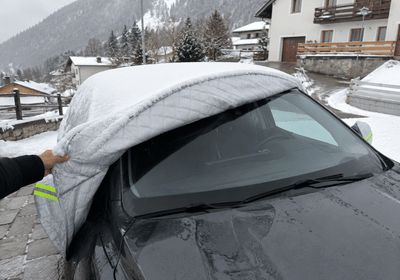 Foto della cliente: ScudoCar coperto di neve, auto pulita sotto